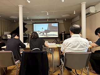 審査会の様子