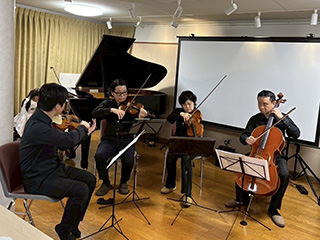 審査会の様子