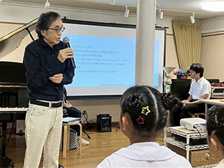 審査会の様子