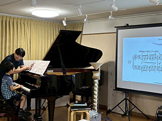 審査会の様子